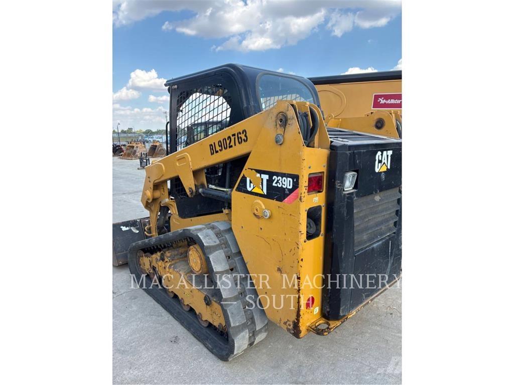 CAT 239D Верижен товарач