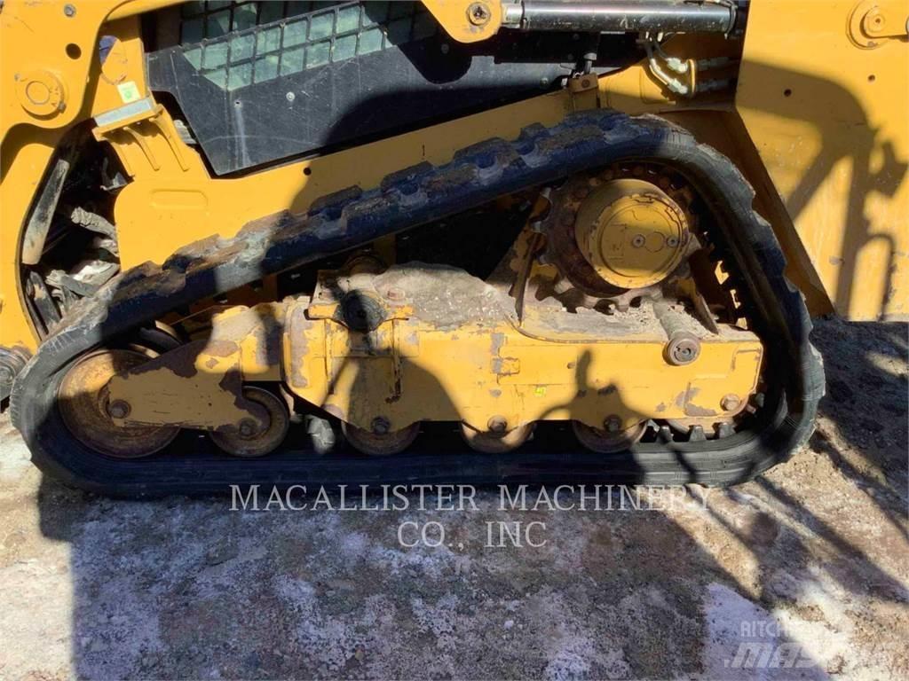 CAT 239D Верижен товарач