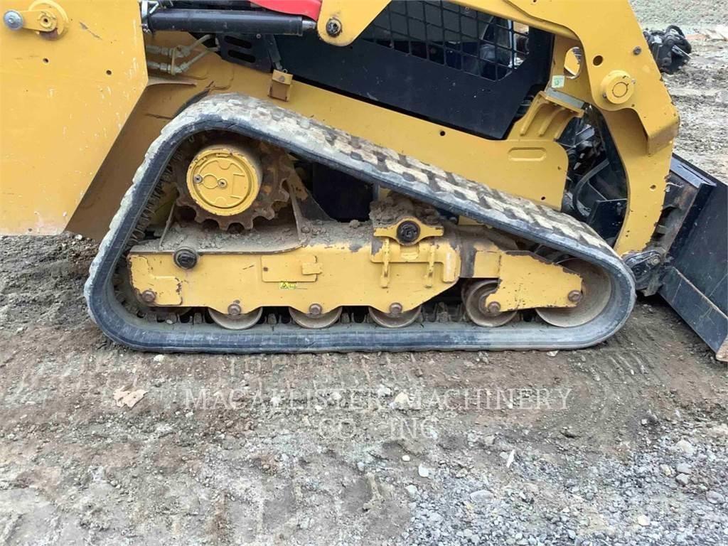 CAT 239D Верижен товарач