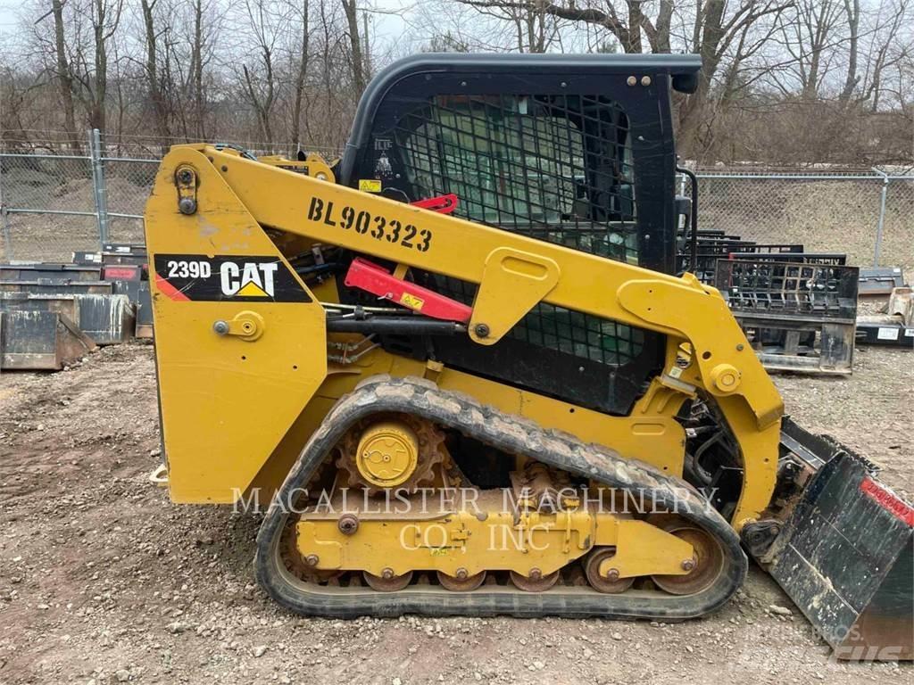 CAT 239D Верижен товарач