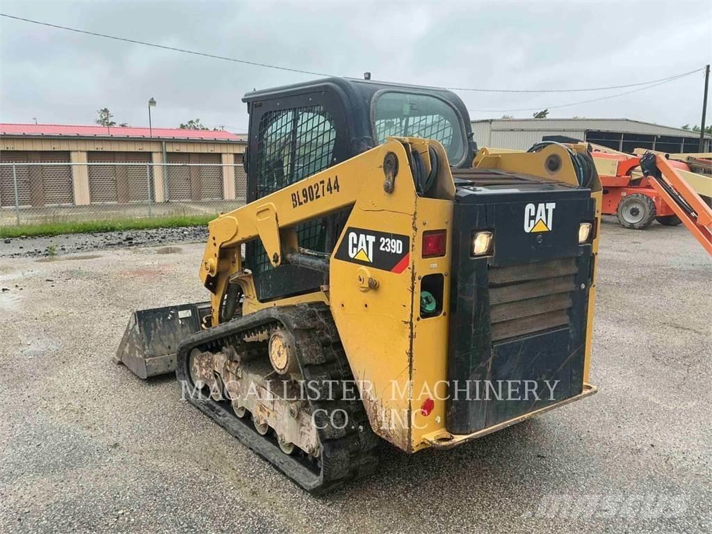 CAT 239D Верижен товарач