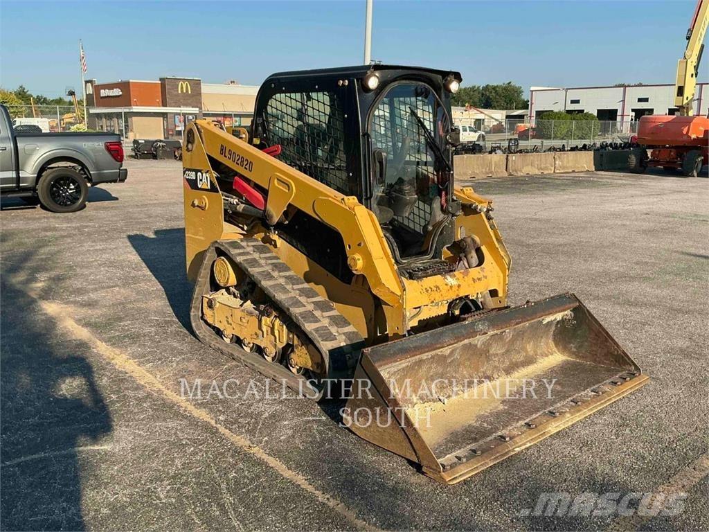 CAT 239D Верижен товарач
