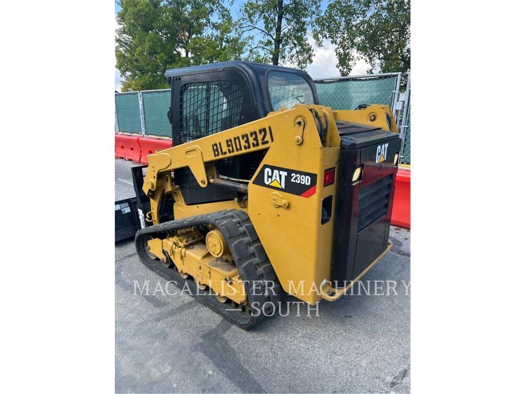 CAT 239D Верижен товарач