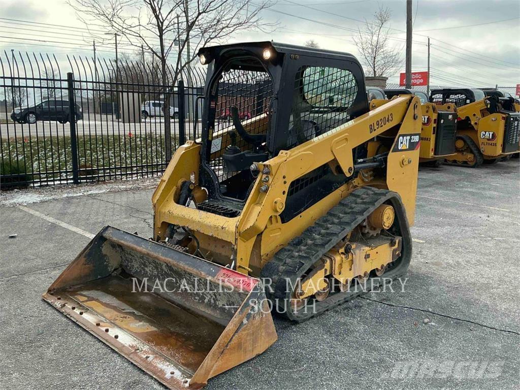 CAT 239D Верижен товарач