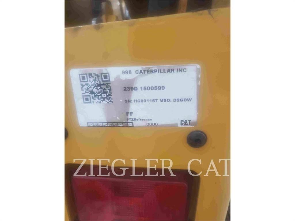 CAT 239D3 Верижен товарач