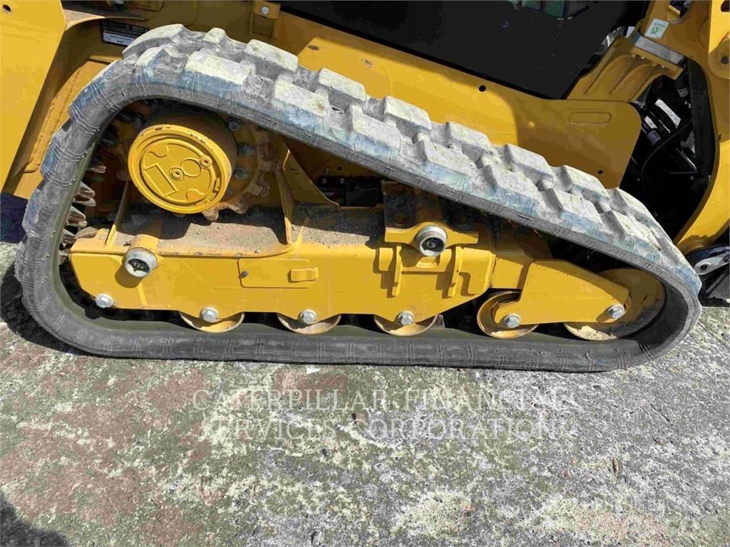 CAT 239D3 Верижен товарач