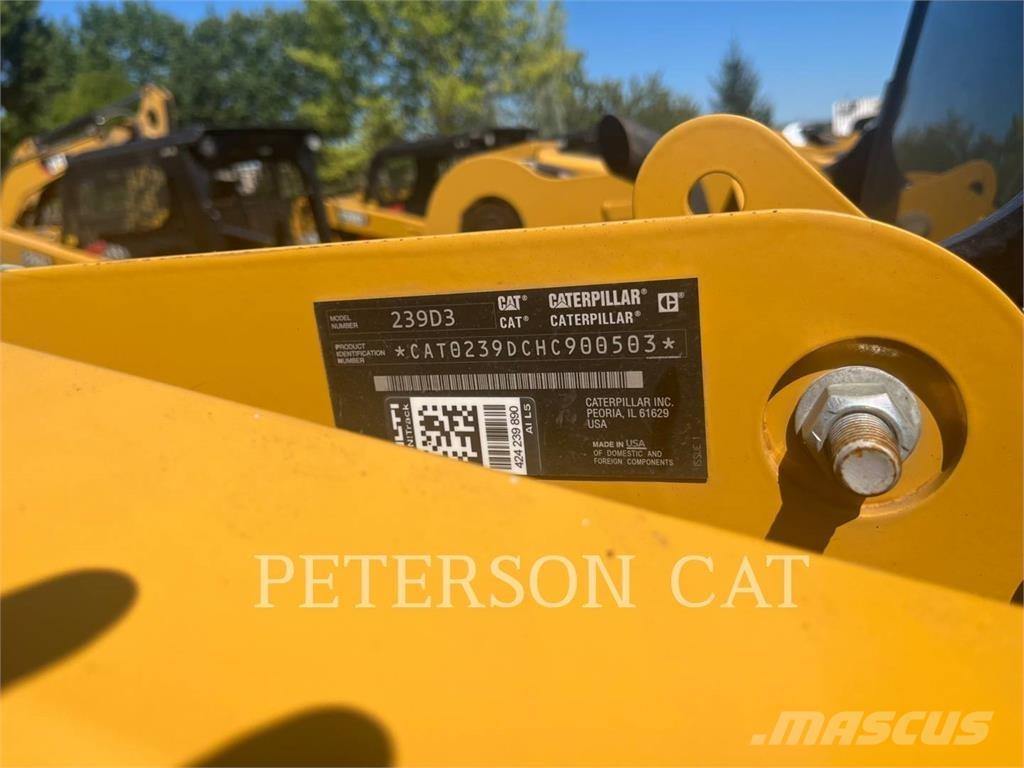 CAT 239D3 Мини товарачи
