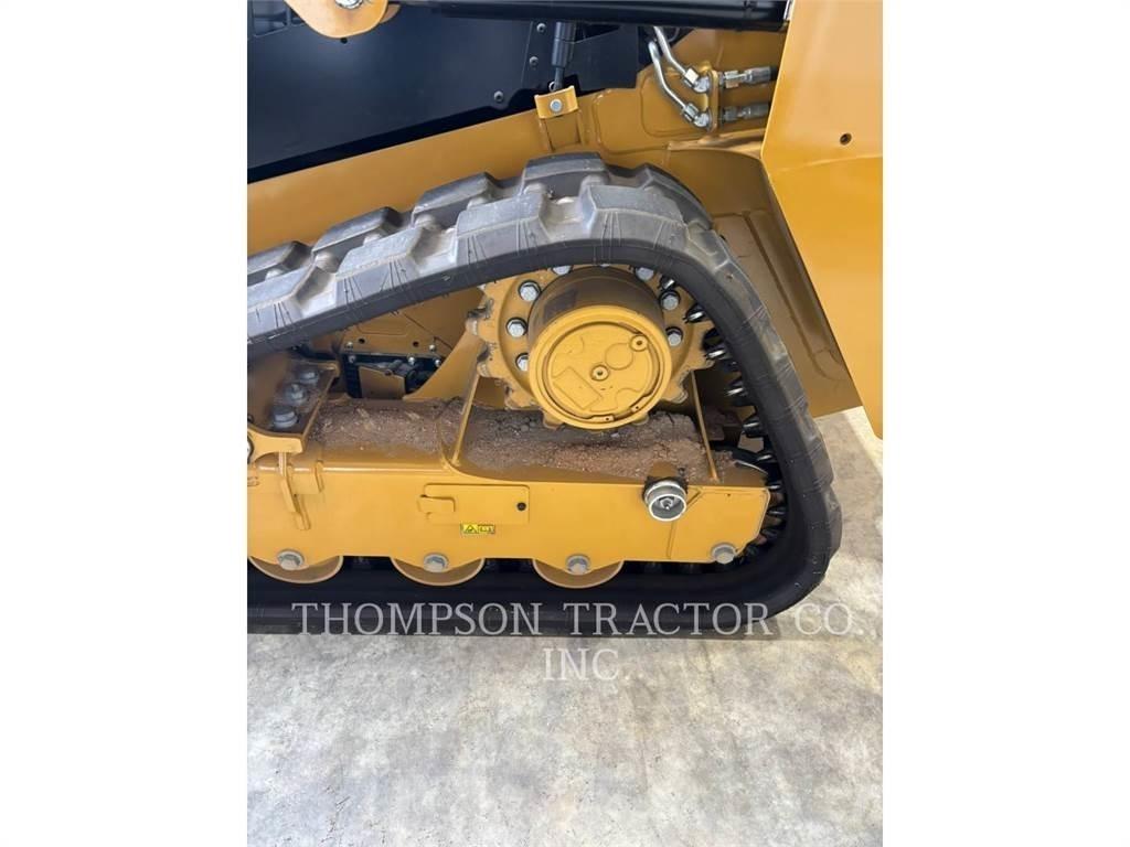 CAT 239D3 Верижен товарач