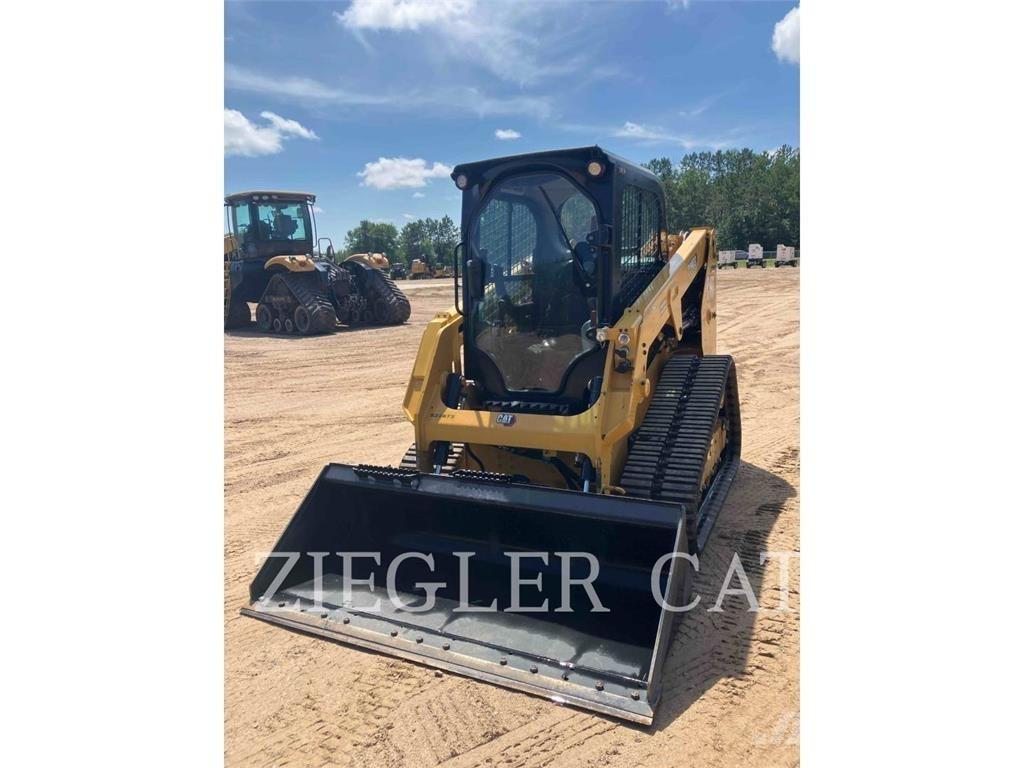 CAT 239D3 Верижен товарач