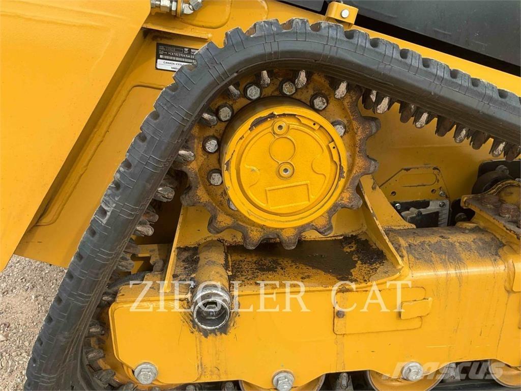 CAT 239D3 Верижен товарач
