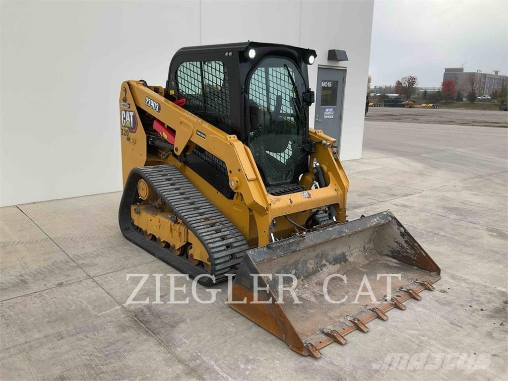 CAT 239D3 Верижен товарач