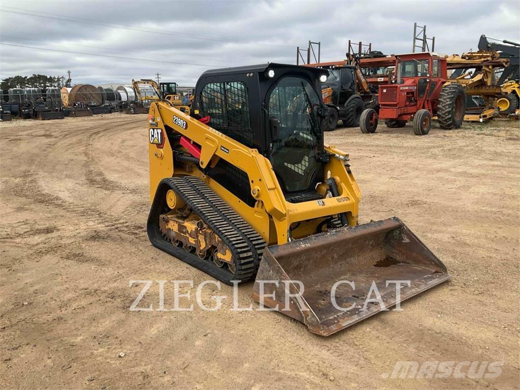 CAT 239D3 Верижен товарач