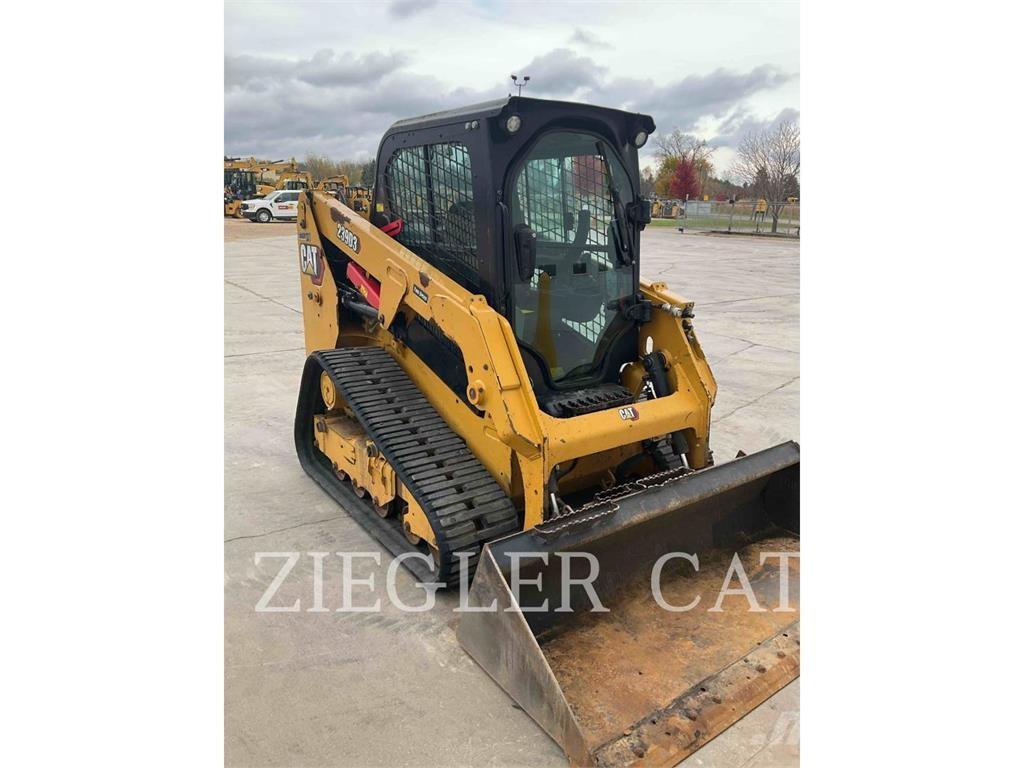 CAT 239D3 Верижен товарач