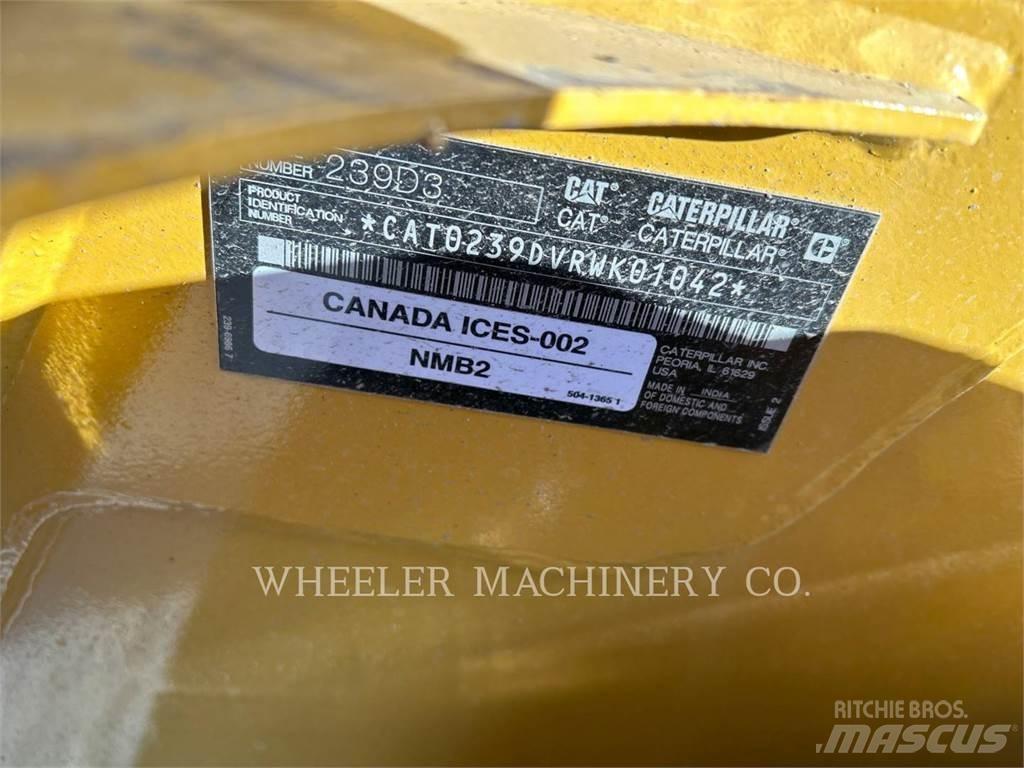 CAT 239D3 C1H2 Верижен товарач