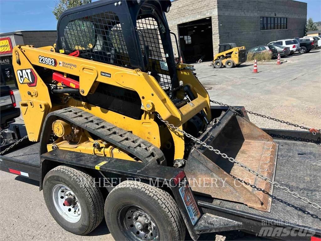 CAT 239D3 C1H2 Верижен товарач