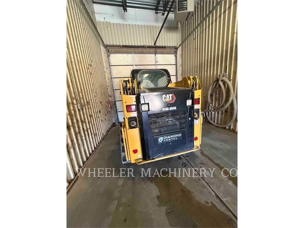 CAT 239D3 C1H2 Верижен товарач