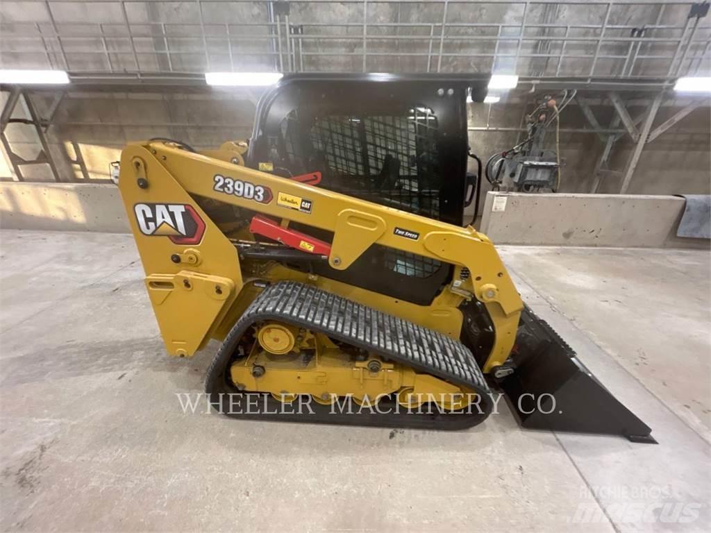 CAT 239D3 C3H2 Верижен товарач