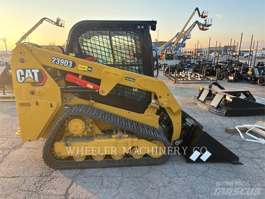 CAT 239D3 C3H2 Верижен товарач