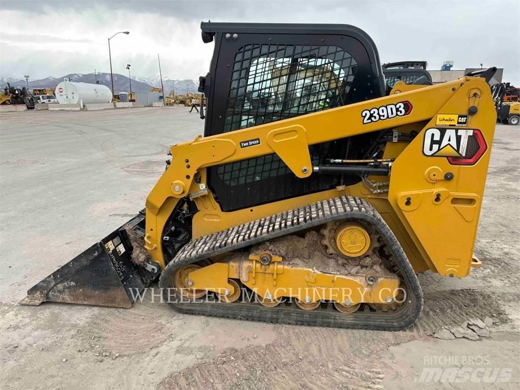CAT 239D3 C3H2 Верижен товарач