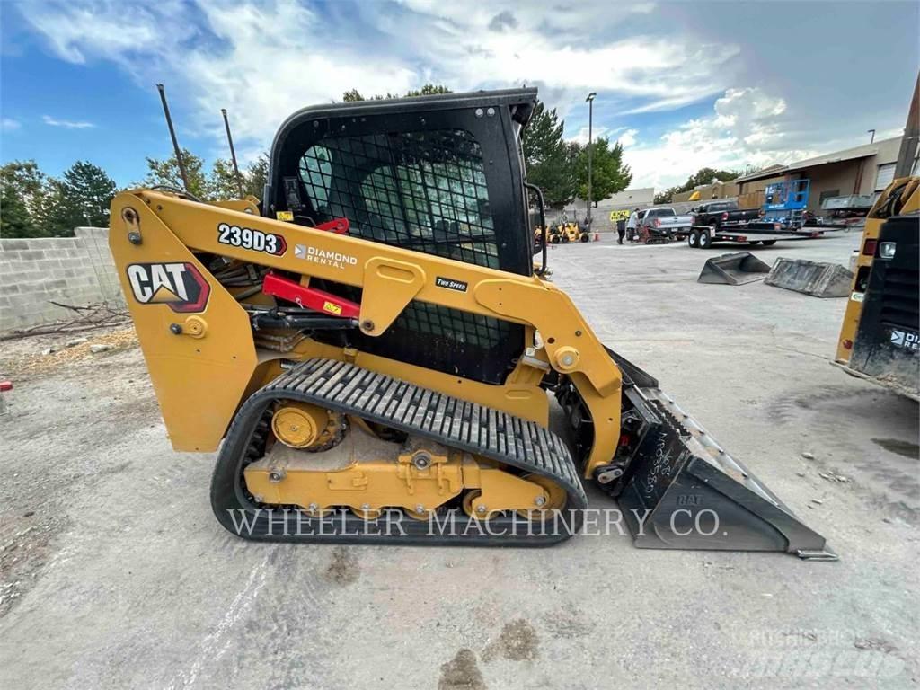 CAT 239D3 C3H2 Верижен товарач