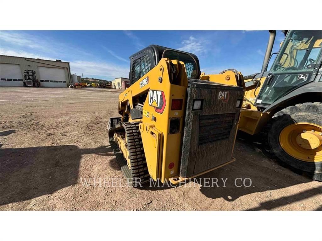 CAT 239D3 C3H2 Верижен товарач