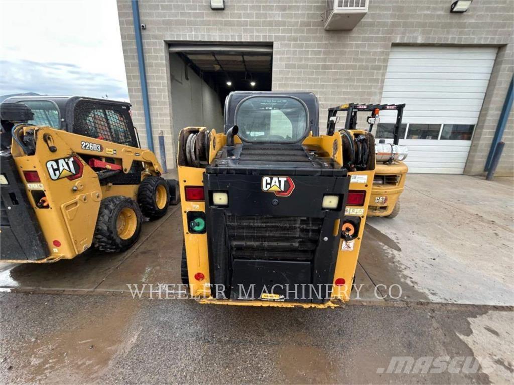 CAT 239D3 C3H2 Верижен товарач