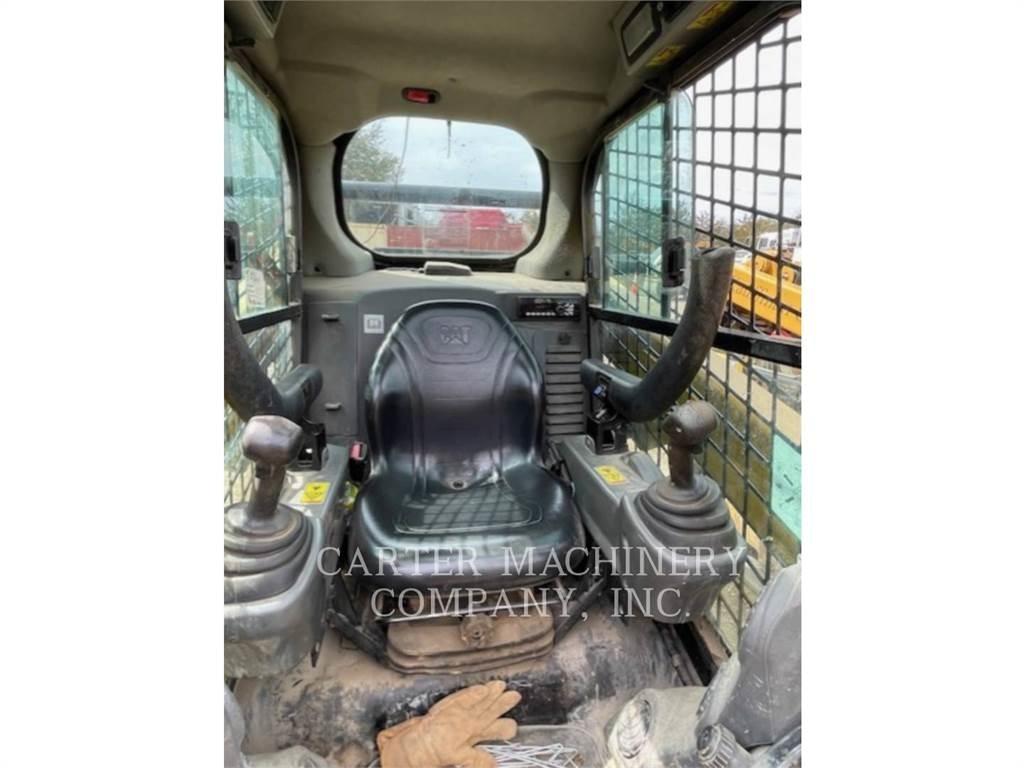 CAT 242D Мини товарачи
