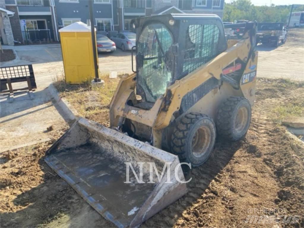 CAT 242D Мини товарачи
