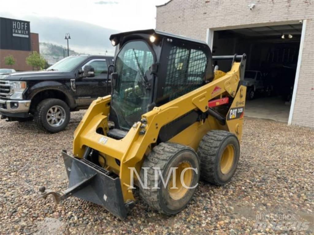 CAT 242D Мини товарачи
