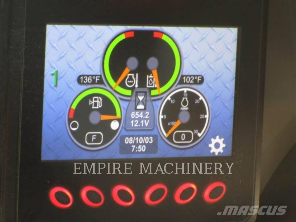 CAT 242D Мини товарачи
