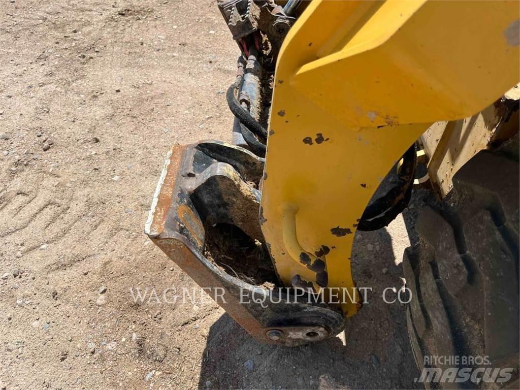 CAT 242D3 Мини товарачи
