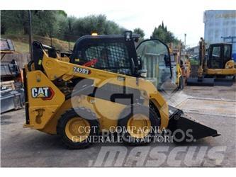 CAT 242D3 Мини товарачи
