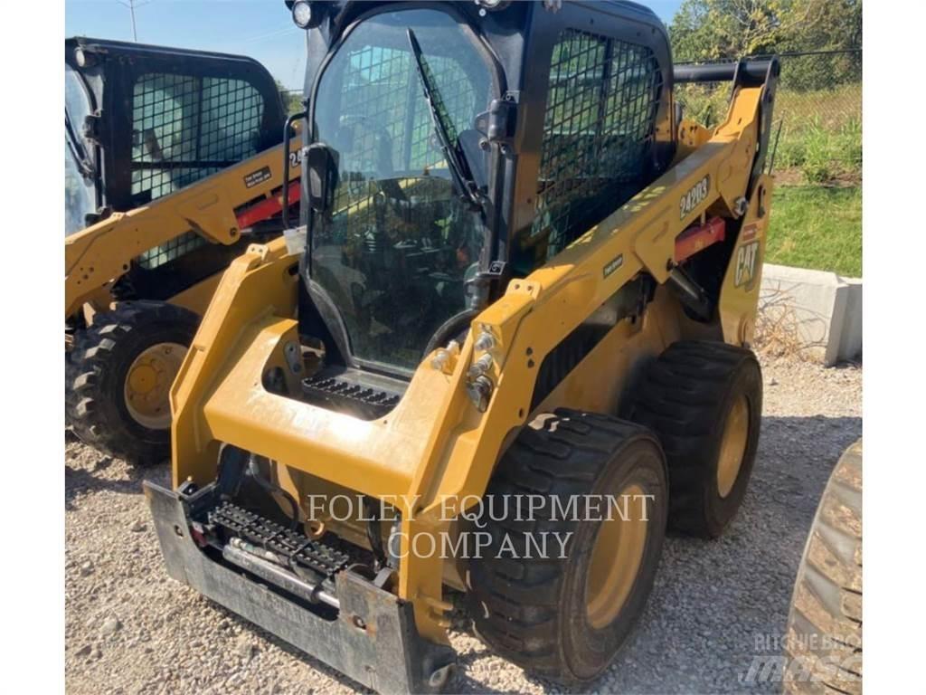 CAT 242D3STD2C Мини товарачи
