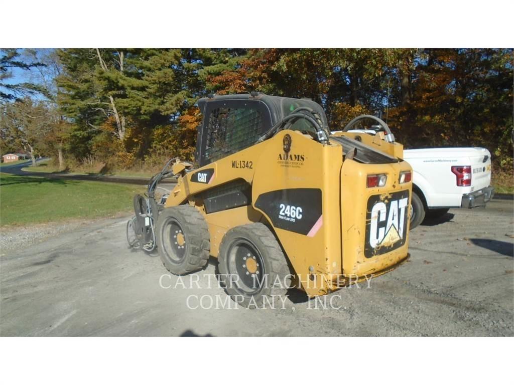 CAT 246C Мини товарачи
