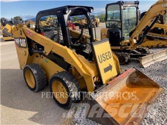 CAT 246D Мини товарачи
