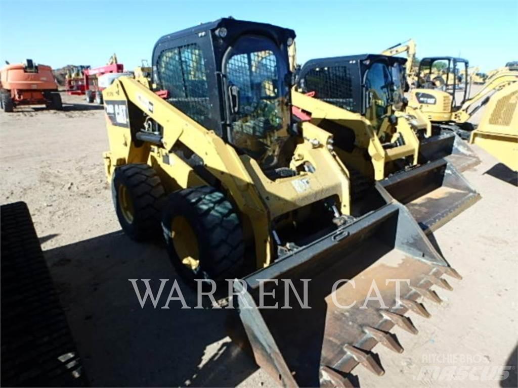 CAT 246D Мини товарачи
