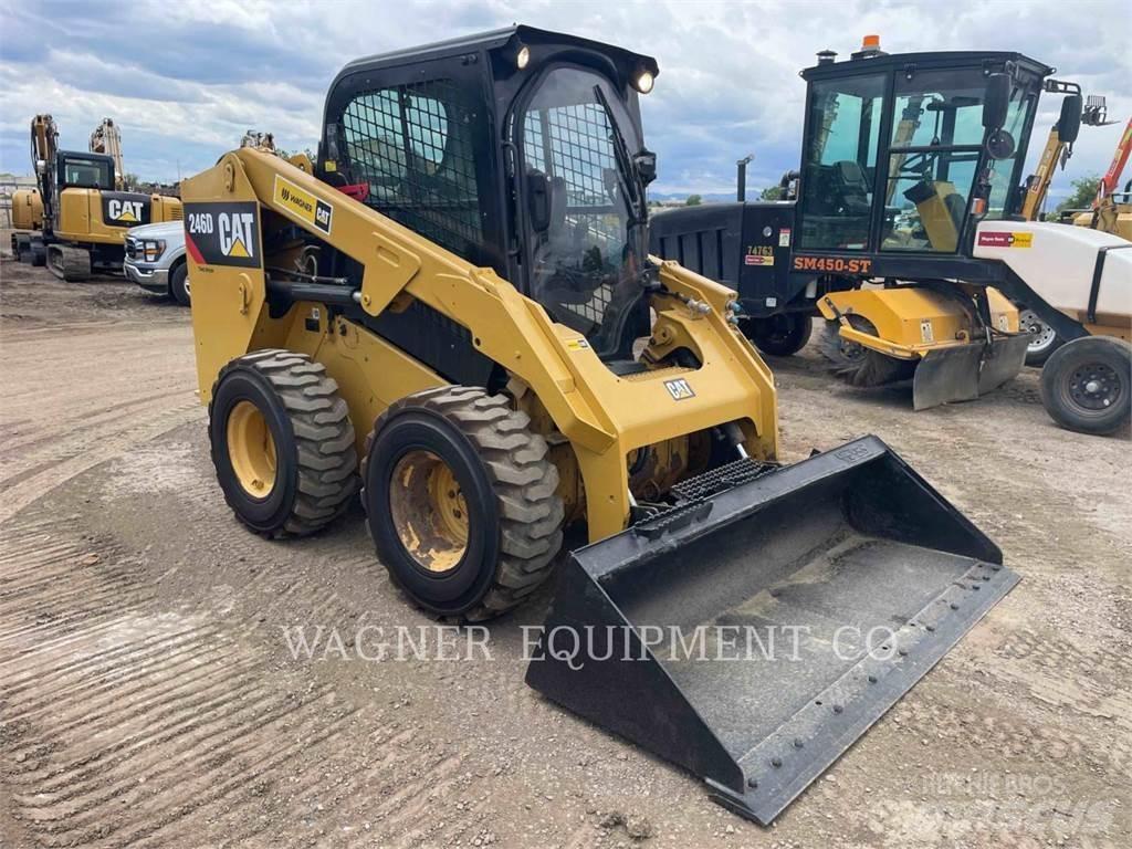 CAT 246D Мини товарачи
