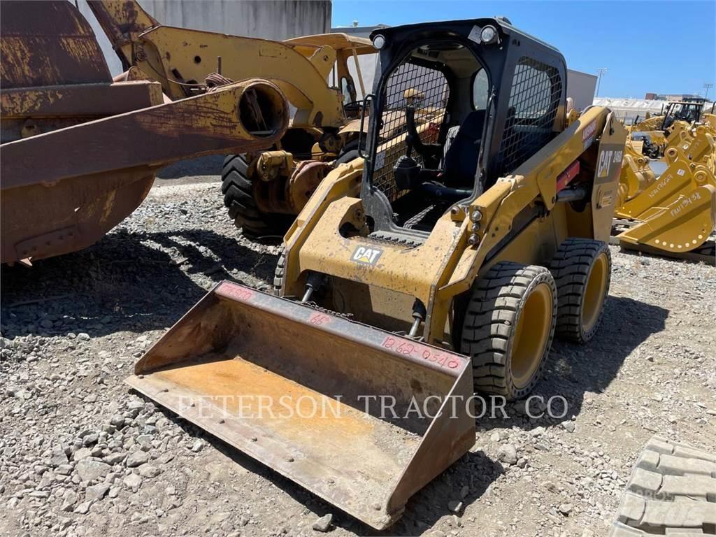 CAT 246D Мини товарачи
