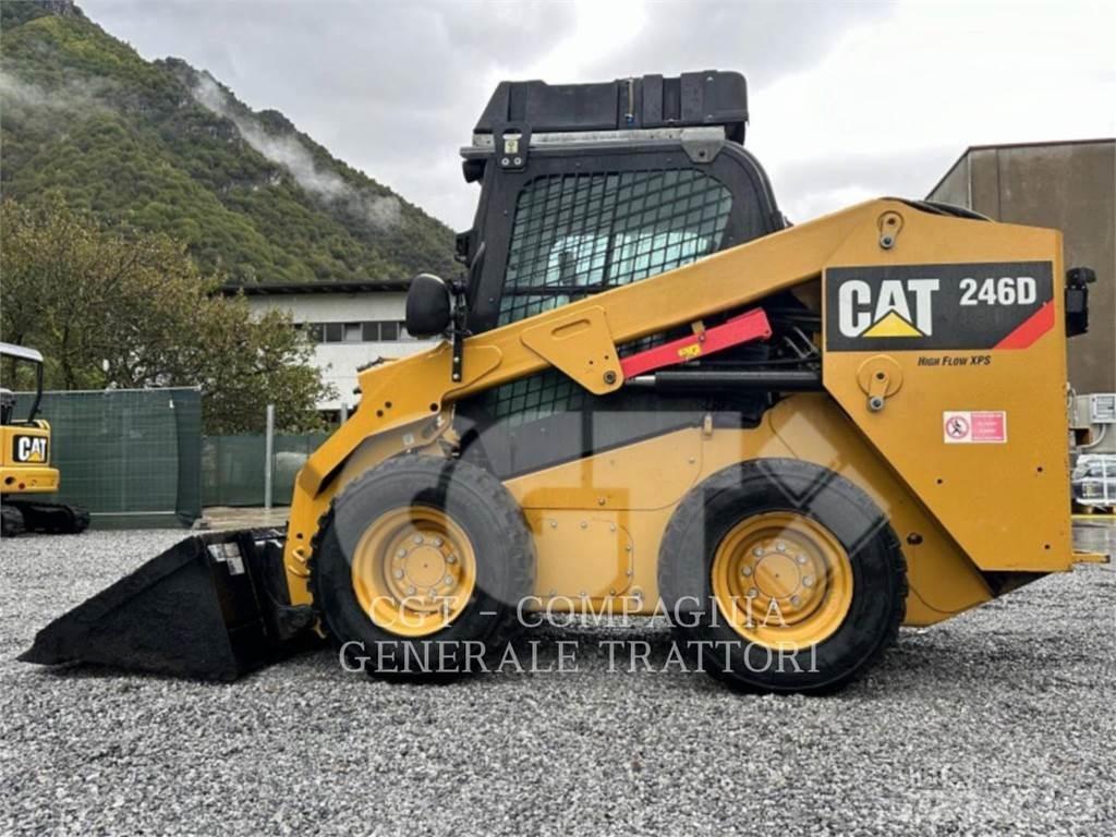 CAT 246D Мини товарачи
