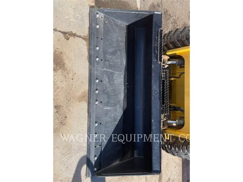 CAT 246D Мини товарачи
