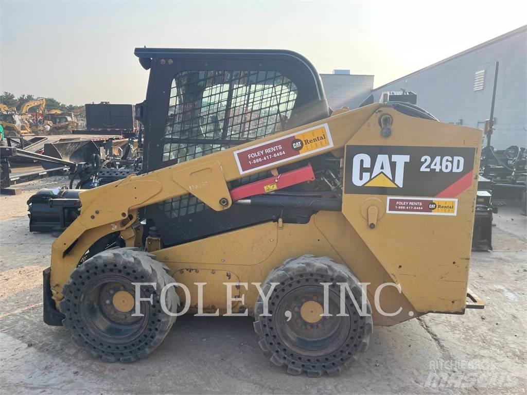 CAT 246D Мини товарачи
