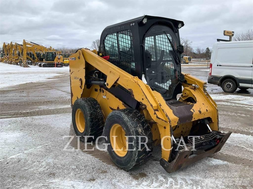 CAT 246D Мини товарачи
