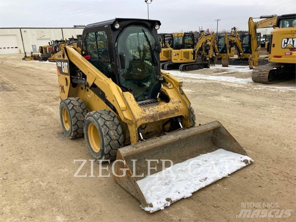 CAT 246D Мини товарачи
