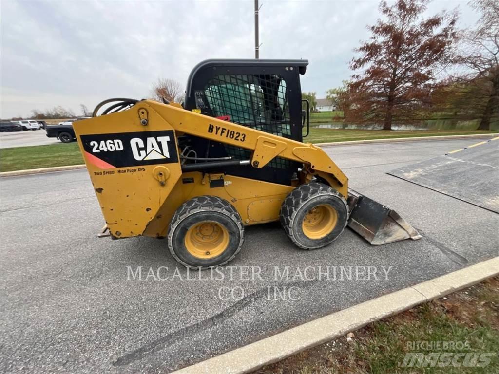 CAT 246D Мини товарачи
