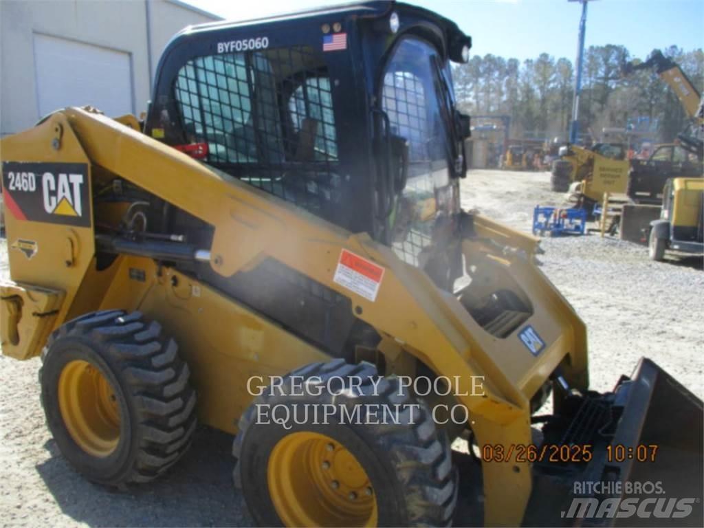 CAT 246D Мини товарачи
