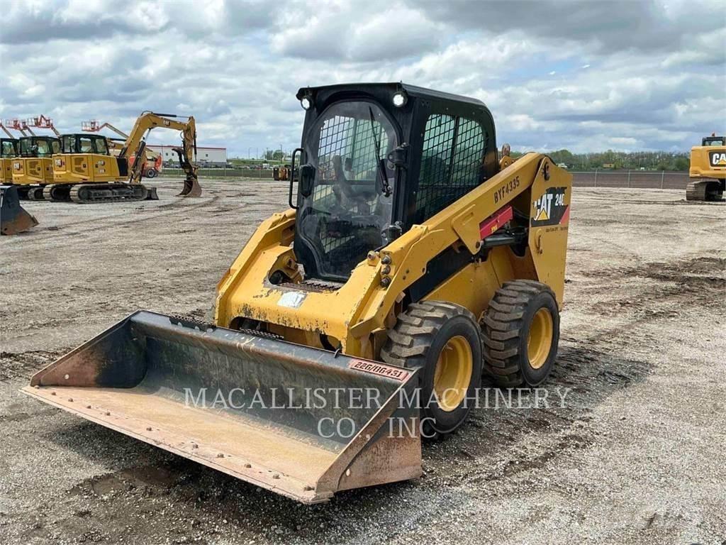 CAT 246D Мини товарачи
