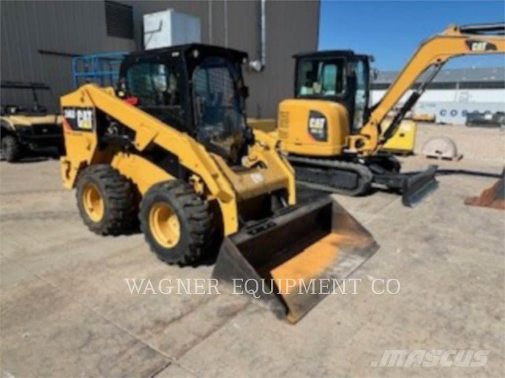 CAT 246D Мини товарачи
