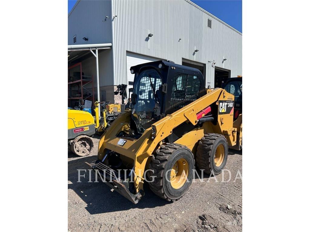 CAT 246D Мини товарачи
