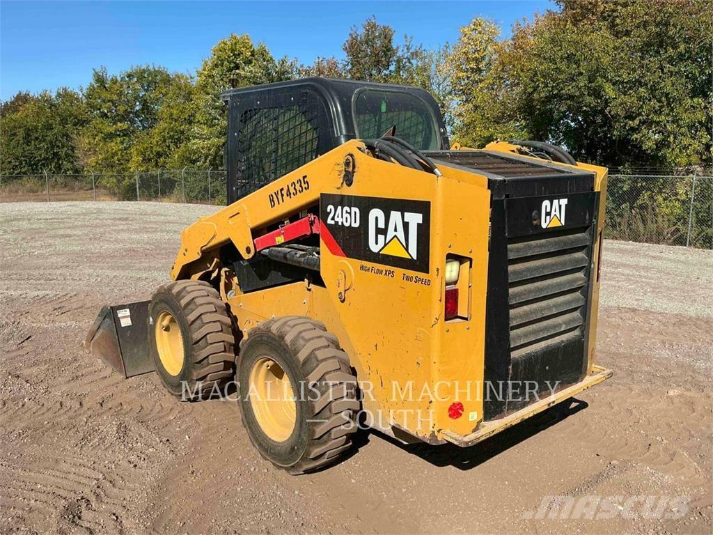 CAT 246D Мини товарачи
