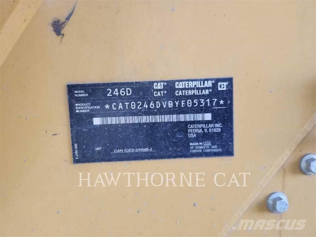 CAT 246D Мини товарачи
